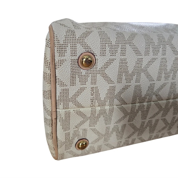 Michael Kors Satchel Handbag Cream Color Crossbody strap included - Picture 4 of 16